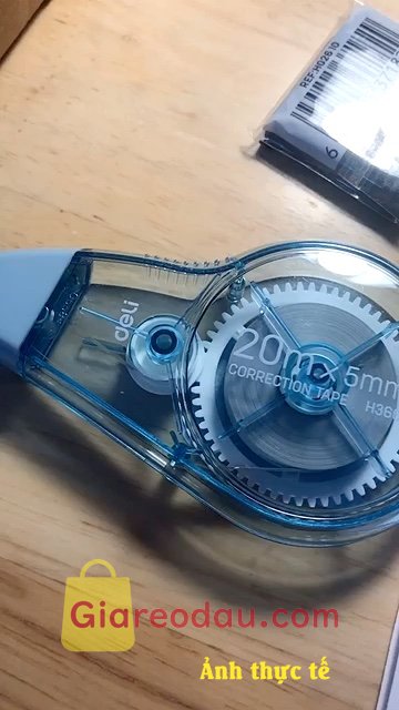 Giảm giá [Mã giảm 44%] Bút Xóa Băng Học Sinh 20M Xinh Xắn Deli Xóa Sạch Bám Dính Tốt Khô Nhanh Viết Đè Lên Ngay Băng Kéo Văn Phòng Nhiều Màu. Bằng nhựa . Khá to . Màu xanh khá xinh. bút xóa băng. give me tough love.. 