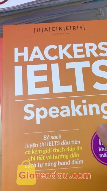 Giảm giá [Mã giảm 25%] Lẻ/Combo Sách Ôn Luyện IELTS Được Các Chuyên Gia Tin Tưởng: HACKERS IELTS (Reading+Listening+Writing+Speaking) - Kèm App. Mình chưa học nhưng cầm cuốn sách là muốn học rồi, sách in đẹp. 