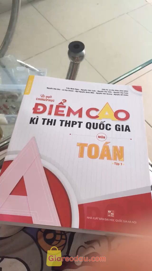 Giảm giá Sách Bí quyết chinh phục điểm cao kì thi THPT Quốc gia môn Toán Tập 1 Ôn thi đại học Chính hãng CCbook. - Shop gói hàng khá ổn. - Sách rất dày và nặng, cầm chắc tay. Mình. 