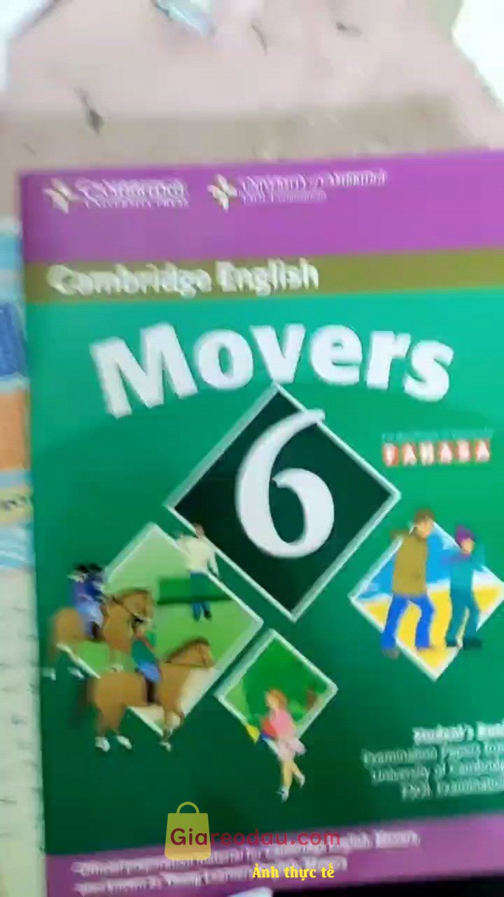 Giảm giá [Mã giảm 5%] Sách Cambridge Young Learner English Test Movers 6 SB FAHASA Reprint Edition. Thiết kế đẹp chuẩn như trong hình gói hàng cẩn thận và rất uy. 