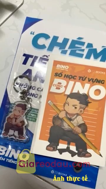 Giảm giá [Mã giảm 20%] Sách Chém Tiếng Anh Không Cần Động Não - Bino. Giao nhanh trong 24h, 1 chủ đề khoảng 6 đoạn hội thoại để luyện. 