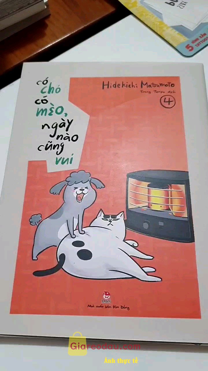 Giảm giá [Mã giảm 3%] Sách Có Chó Có Mèo, Ngày Nào Cũng Vui - Tập 4 - Tặng Kèm Bookmark. Đã nhận được sách, mua truyện của shop nhiều lần, thiết kế đáng. 