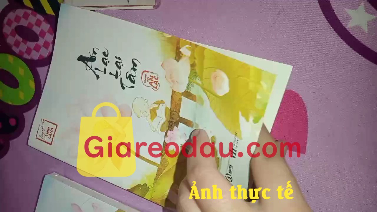 Giảm giá [Mã giảm 5%] Sách Combo 2 Cuốn: An Lạc Tại Tâm + Yên Từng Hơi Thở. Giao nhanh, nội dung mục lục bắt mắt thu hút. Sách dành cho người. 
