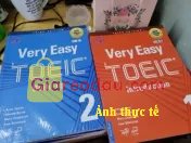 Giảm giá [Mã giảm 26%] Sách Combo Very Easy Toeic 1 Introduction + Very Easy Toeic 2 Build Up First News. . 