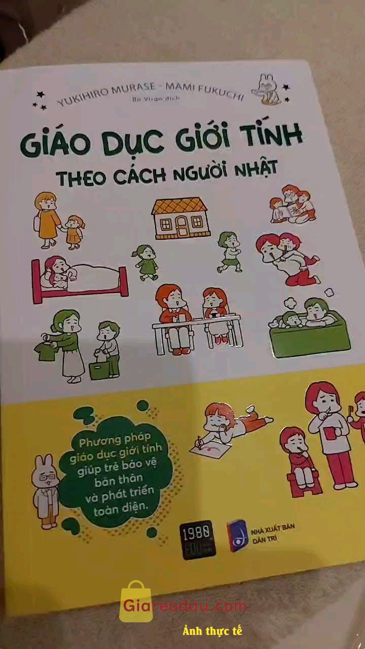 Giảm giá [Mã giảm 27%] Sách Giáo dục giới tính theo cách người Nhật Yukihiro Murase & Mami Fukuchi. Giao hàng nhanh, đóng gói sản phẩm cẩn thận, sách mới sáng, sạch. 