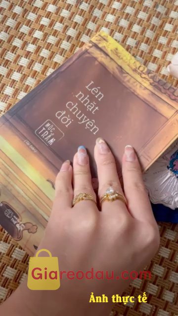 Giảm giá [Mã giảm 31%] Sách Lén Nhặt Chuyện Đời Mộc Trầm (Thích Đạo Quang). Sách hay mình rất thích đọc ngẫm trời ơi nó hay đien sách thơm đóng. 