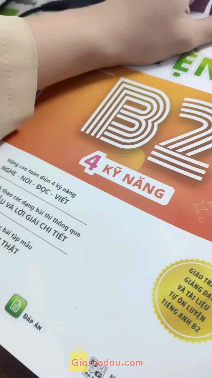 Giảm giá [Mã giảm 10%] Sách Luyện thi B2 Vstep 4 kỹ năng - Ôn thi chứng chỉ tiếng Anh bậc 4 (bằng B2 tiếng Anh) khung năng lực Ngoại ngữ 6 bậc. Giao hàng nhanh. Thấy nội dung sách khá chất lượng. Hi vọng xin vía. 