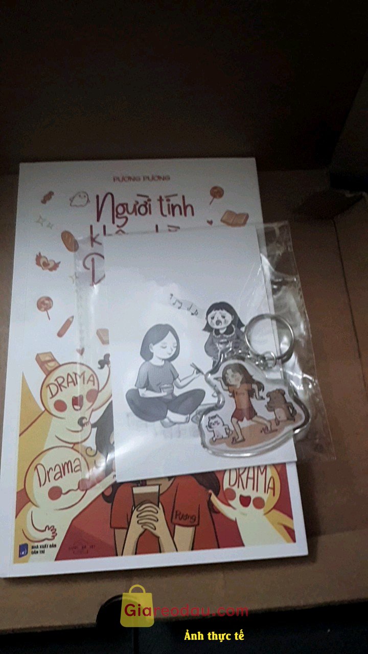 Giảm giá [Mã giảm 20%] Sách Người Tính Không Bằng Drama Tính. Giao hàng nhanh, shop đóng gói cẩn thận, truyện có nội dung hay và. 