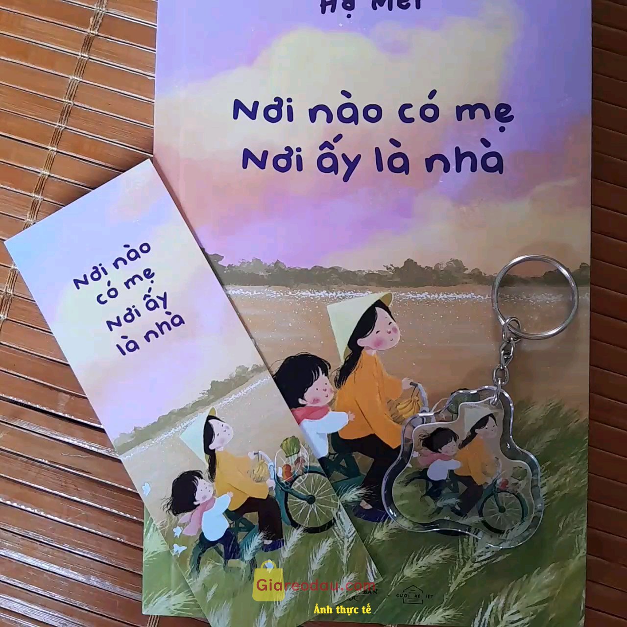 Giảm giá [Mã giảm 20%] Sách Nơi Nào Có Mẹ - Nơi Ấy Là Nhà. Vì quá mê Mẹ làm gì có ước mơ nên lần này Hạ Mer ra sách mới. 