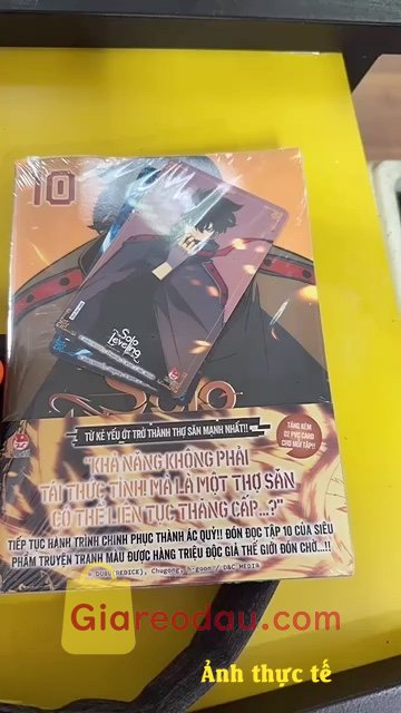 Giảm giá [Mã giảm 3%] Sách Solo Leveling - Tôi Thăng Cấp Một Mình - Tập 10 - Tặng Kèm Obi + 2 PVC Card. Giao hàng nhanh. Đóng gói kỹ. Sách được bọc kỹ càng. Hàng đóng. 