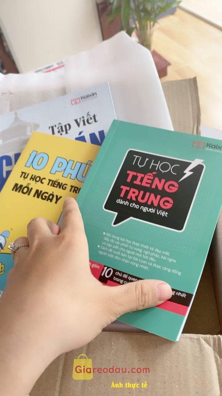Giảm giá [Mã giảm 28%] Sách Tập Viết Chữ Hán (Biên soạn theo GTHN Phiên Bản Mới). giai hàng nhanh. sách đúng như hình . gói hàng cẩn thận. nói chung rất. 