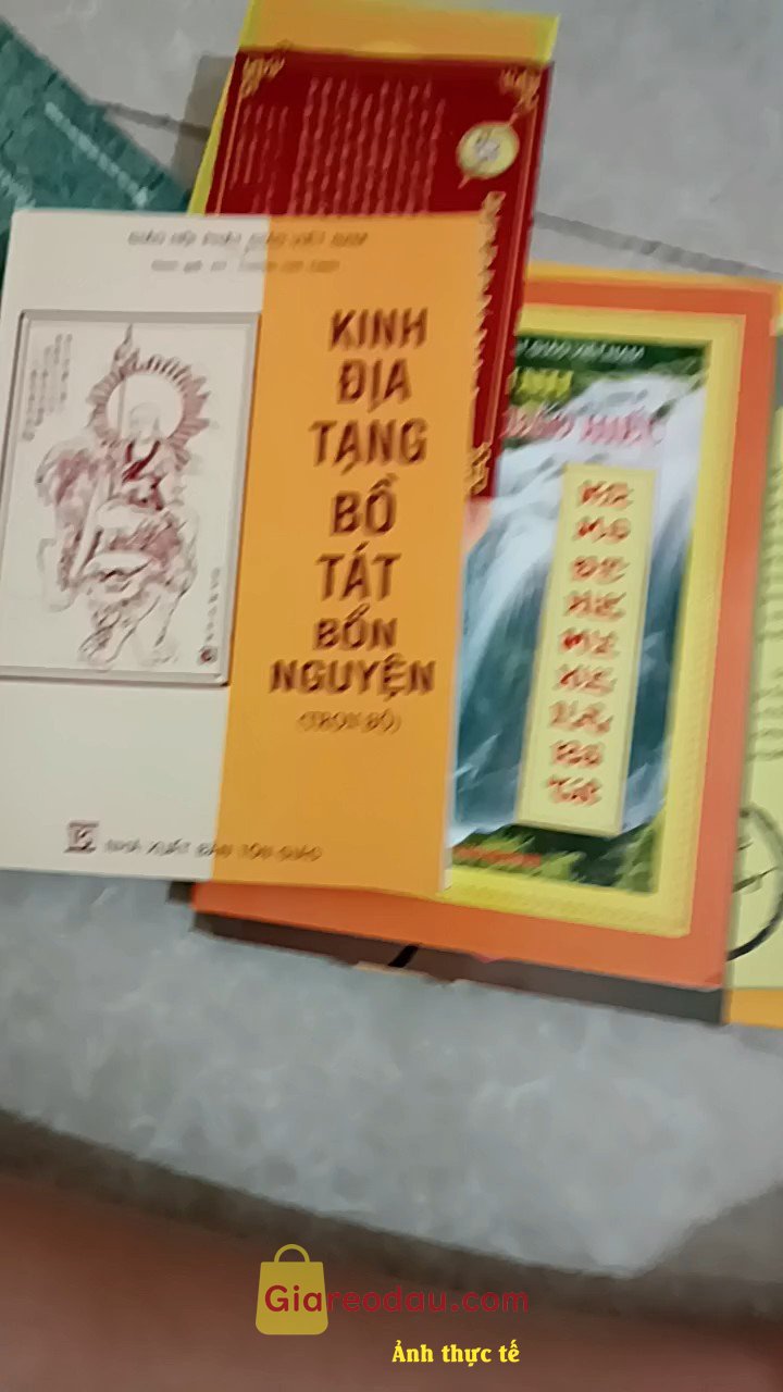 Giảm giá [Mã giảm 3%] Sách Tờ Chú Đại Bi khổ A4. Giao hành nhanh, đống gói chắc chắn. Chữ in rõ ràng. Giấy đẹp.. 