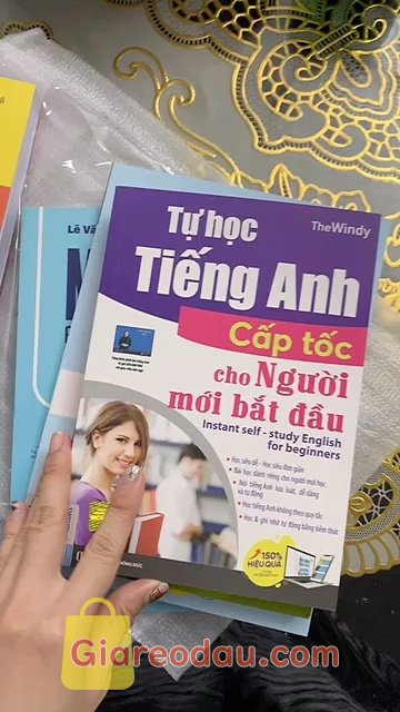 Giảm giá [Mã giảm 31%] Sách- Tự học tiếng Anh cấp tốc dành cho người mới bắt đầu Tặng Video Hách Não. Shop đóng gói cẩn thận , giao hàng siêu nhanh , chất lượng sản phẩm. 