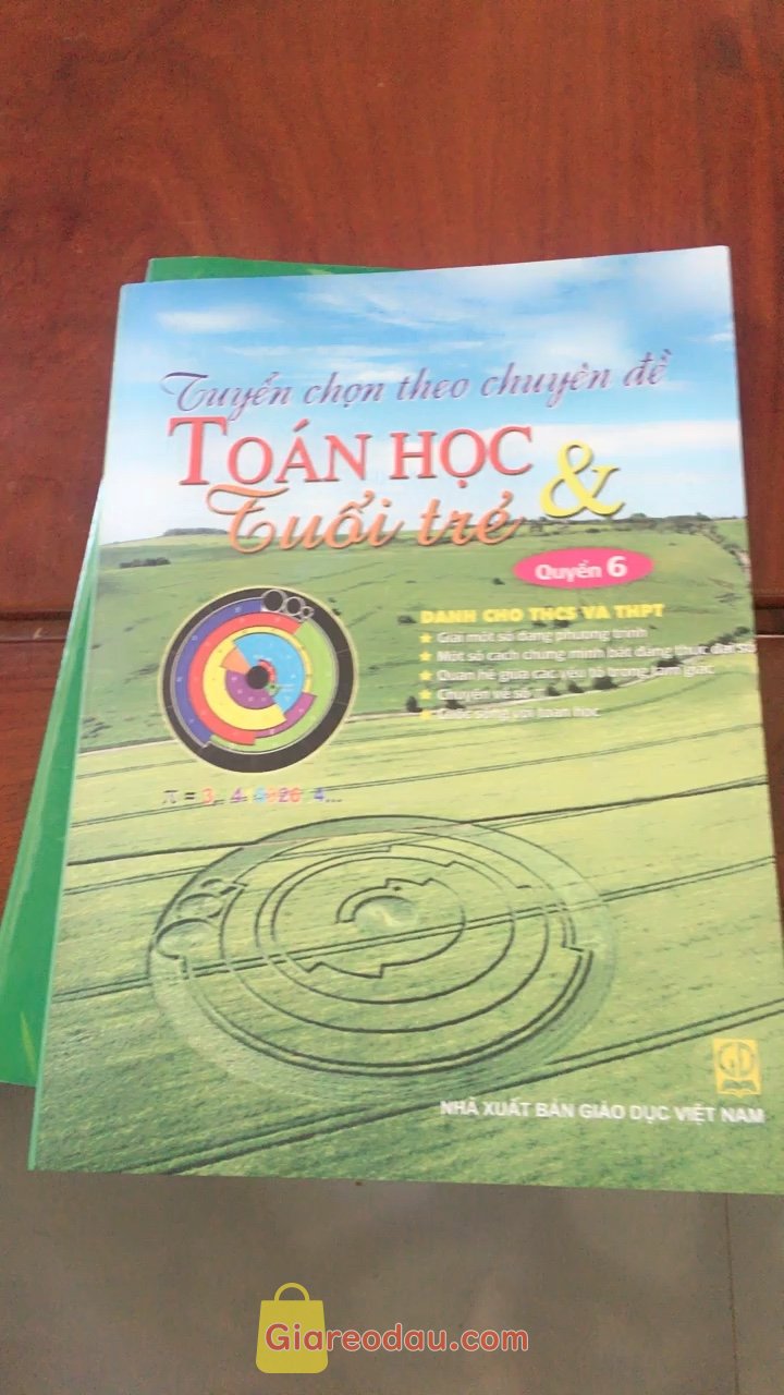 Giảm giá Sách - Tuyển chọn theo chuyên đề Toán Học & Tuổi Trẻ - Quyển 6 (Dành cho THCS và THPT). Đã nhận được sách, shop giao hàng nhanh, nội dung sách đáng để. 