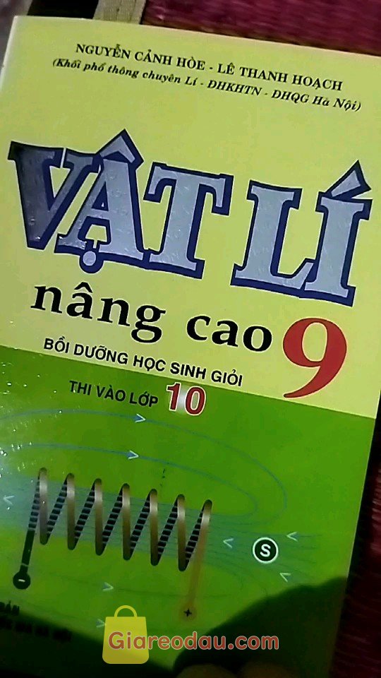 Giảm giá [Mã giảm 20%] Sách Vật Lí nâng cao 9 bồi dưỡng học sinh giỏi thi vào lớp 10. Kiến thức nâng cao. Sách chỉ tập trung vào phần điện thôi hướng. 