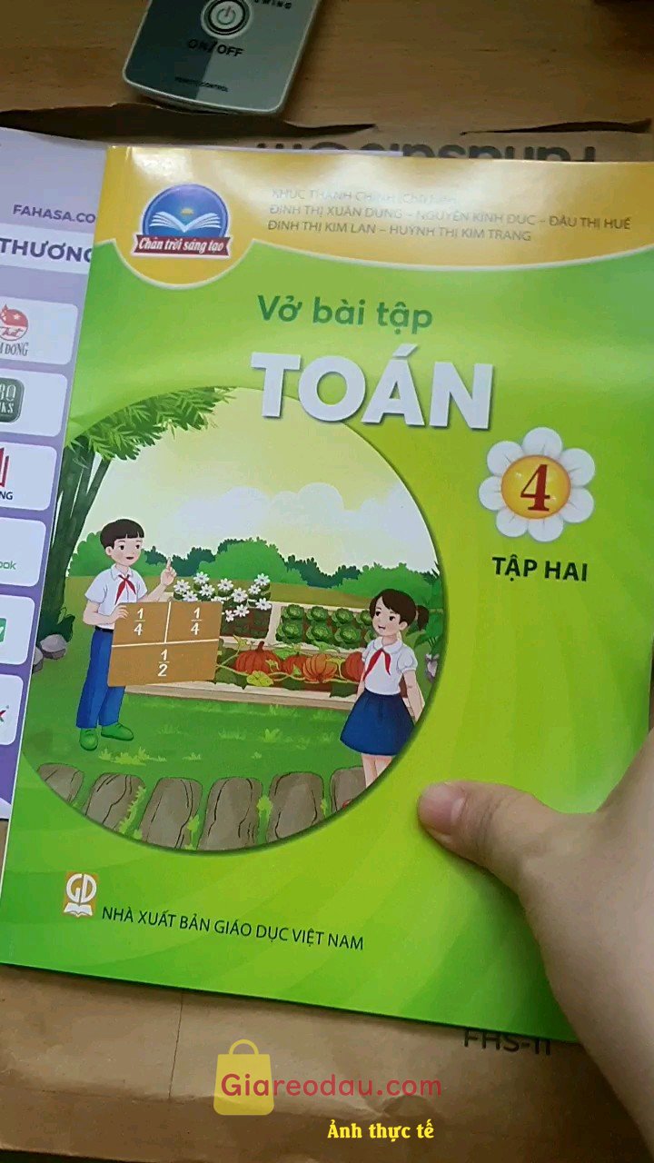 Giảm giá Sách Vở Bài Tập Toán 4 - Tập 2 (Chân Trời) (2023). Có đội ngũ chăm sóc khách hàng tốt. Gói hàng kỹ,sẽ ủng hộ lần. 