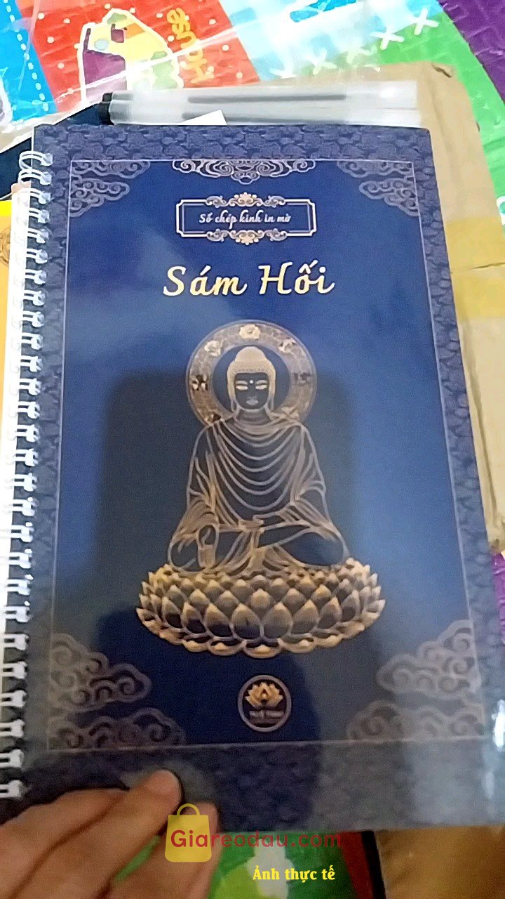 Giảm giá [Mã giảm 50%] Sách Vở chép kinh Sám Hối - sổ chép kinh Sám Hối in chữ mờ loại cao cấp dày dặn ( TẶNG KÈM BÚT VIẾT) Anan Books. Sổ chép kinh sám hối thiết kế đẹp, chắc chắn rõ chữ để ghi. 